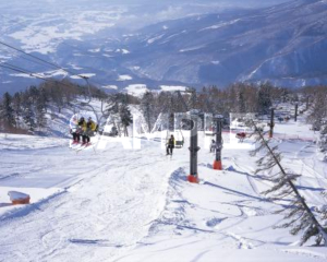 阿巴里溫泉滑雪場