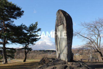 078 盛岡City_Tsurugi歌紀念碑和Iwate_山（秋季）