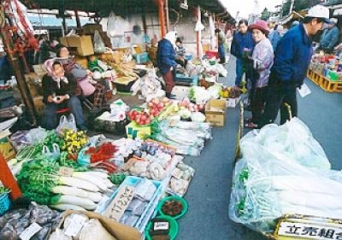 Mikoda morning market