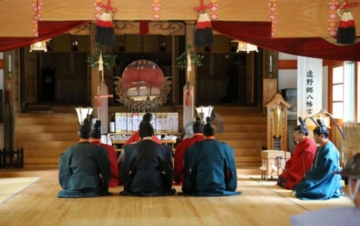 เทศกาลประจำปีของศาลเจ้าโทโนโงะฮาจิมัน