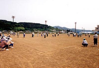 가와사키 운동 광장 (그라운드 · 체육 센터 · 테니스 코트)