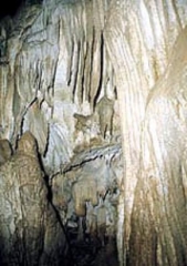 Uchimaki Cave