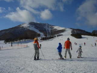 奧中山高原滑雪場