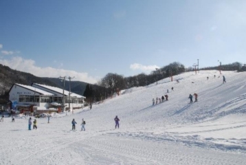 Lead Onsen Ski Resort