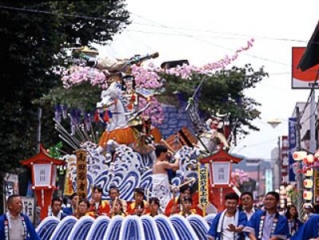 工藤祭（5 月 15 日在京都工藤市政厅举行）
